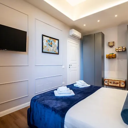 Cherubini Palace Thematic 아파트